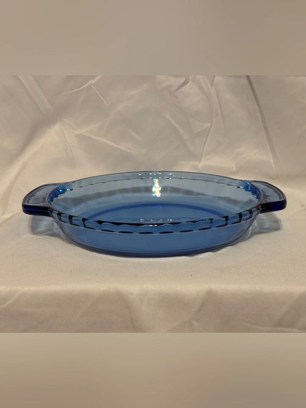 Anchor Hocking Blue Glass Pie Plate. Blue Glass Baking Dish with Handles